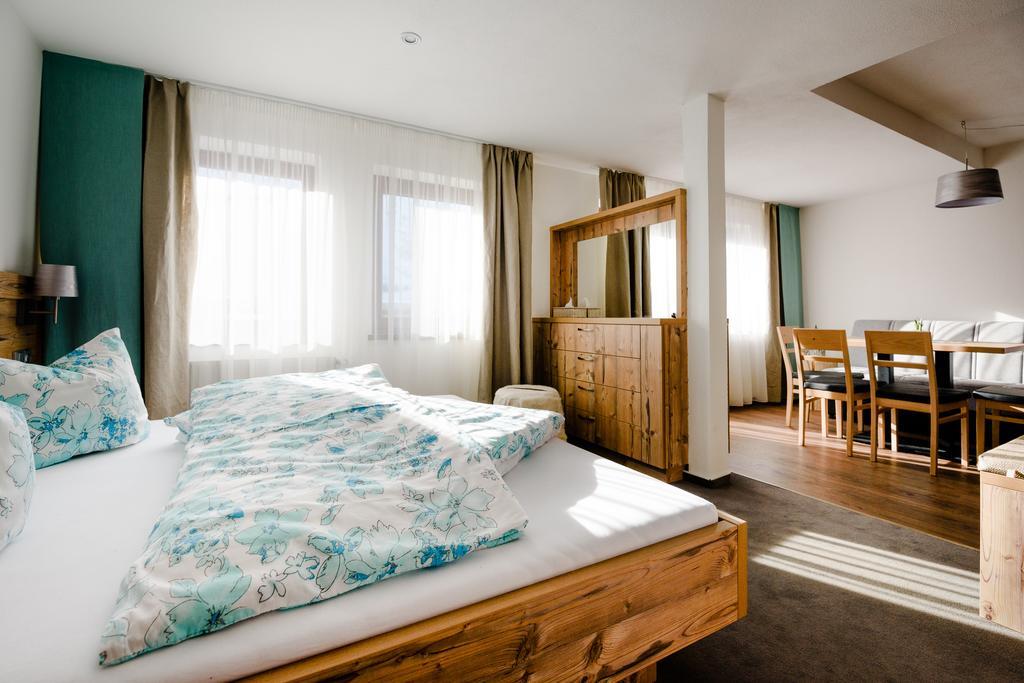 Garni Stefani Hotel เวนท์ ภายนอก รูปภาพ